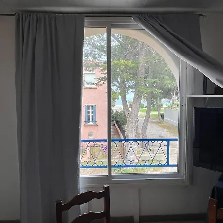 Apartment Grand F3 Vue Centre Proche Commerces *