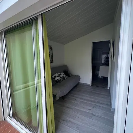 Grand F3 Vue Centre Proche Commerces Apartmán *