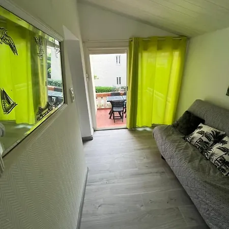 Apartment Grand F3 Vue Centre Proche Commerces *