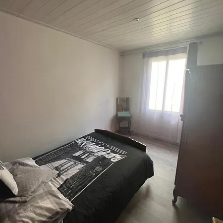 Grand F3 Vue Centre Proche Commerces Apartment