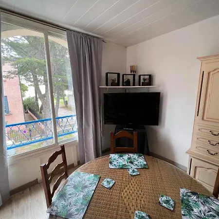 Apartment Grand F3 Vue Centre Proche Commerces *