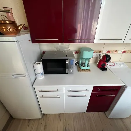 Grand F3 Vue Centre Proche Commerces Apartmán *